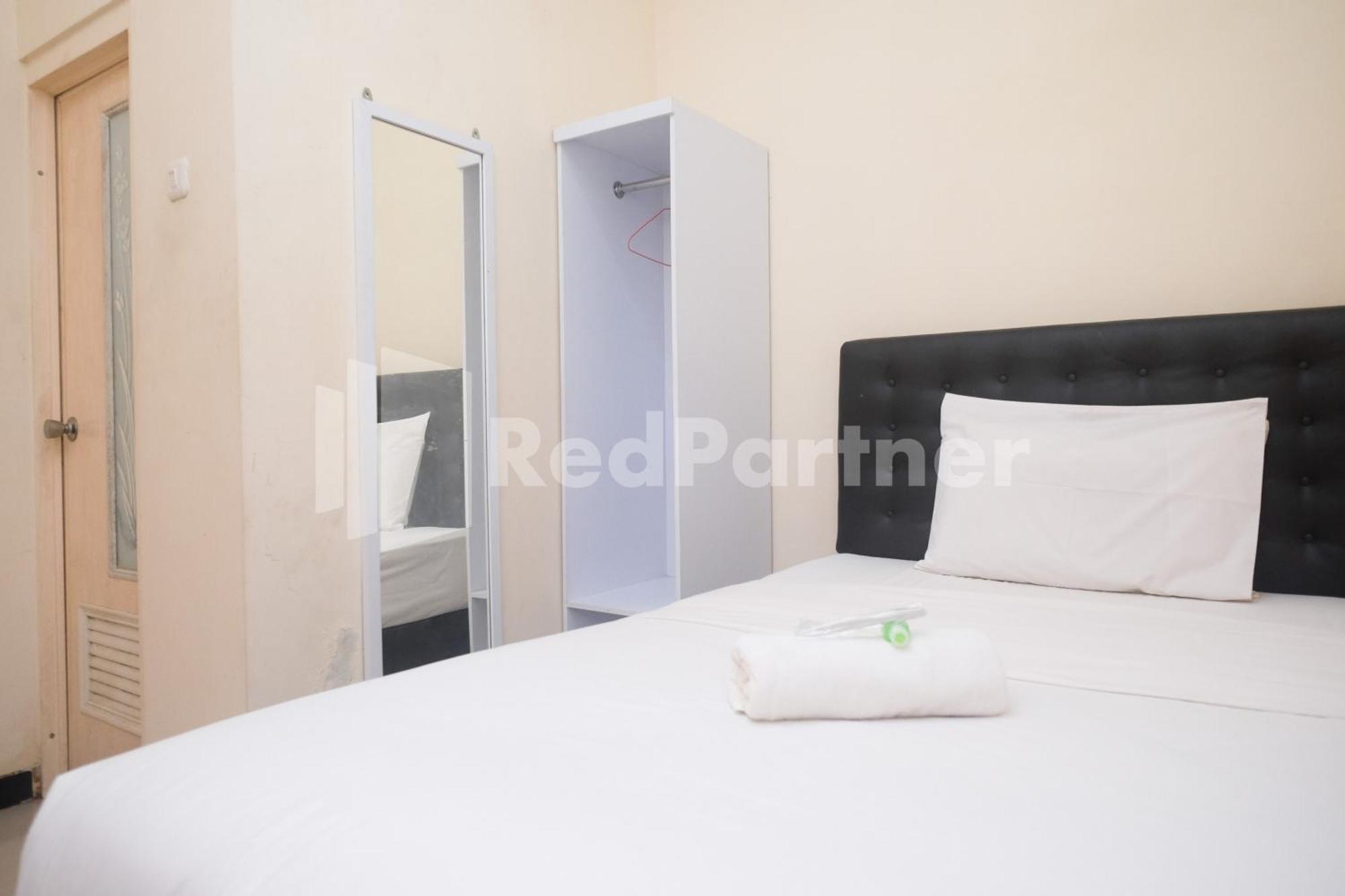 Griya Loka 2 Syariah Near Simpang Lima Mitra Reddoorz Hotel Semarang Exterior photo